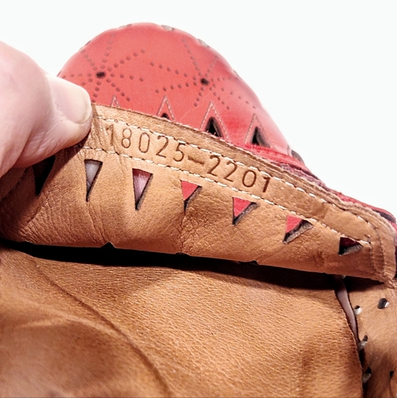 Spring Step Fusaro Flat Red Leather Cut Outs Slip-On Loafers Women’s 42 EU 11 US - Picture 10 of 11